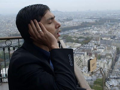 Ini Dia Foto-foto Abimana Adzan di Menara Eiffel