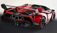 Lamborghini mengklaim kalau Veneno Roadster mereka rancang sebagai sebuah mobil balap yang sepenuhnya legal bila digunakan di jalan umum. (dok Lamborghini).