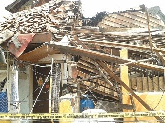 Gas 12 Kg di Gambir Meledak, 2 Rumah Runtuh dan 1 Orang Terluka