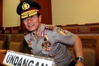 Dalam paripurna itu, DPR menyetujui Sutarman menjadi kapolri.
