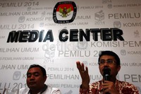 Komisioner KPU Ferry Rizky memberikan pemaparan dalam diskusi bertema Menuju Penetapan DPT.