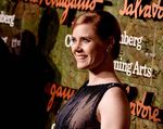 Anggun dan Elegan Amy Adams
