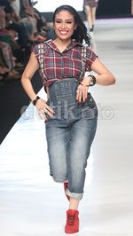 Cerianya Ayu Dewi Saat di Catwalk