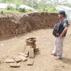 Hindari Pengrusakan, Tim BPCB Trowulan Teliti Situs Biting di Lumajang