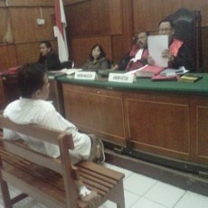 Pasang Foto Ani Yudhoyono di Brosur, Pria Ini Dimejahijaukan