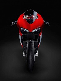 Motor tersebut adalah 1199 Panigale R Superleggera yang merupakan versi ekstrem dari motor terkuat Ducati saat ini, Panigale R.  Motor tersebut diklaim Ducati memang sengaja dibuat untuk para penggila roda dua yang gila pada kekuatan mesin. (dok Ducati)