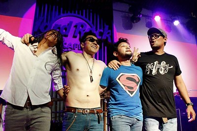 Foto: Konser Ulang Tahun Naif ke-18