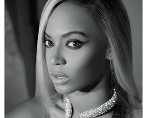 Rilis Kalender Pribadi 2014, Beyonce Berpose Seksi dan Elegan