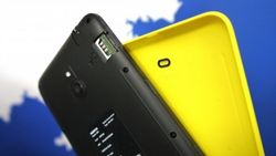 Duet Ponsel Jumbo Jagoan Nokia
