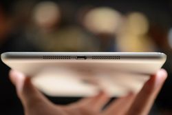 Lebih Intim dengan iPad Mini Retina Display