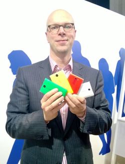 Warna-warni Nokia Asha nan Centil