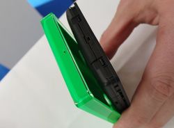 Warna-warni Nokia Asha nan Centil
