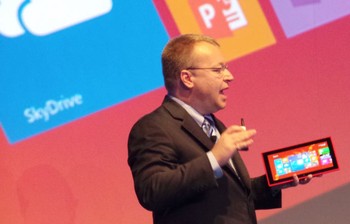 Enam perangkat dirilis Nokia sekaligus di ajang ini. Sesuai dengan prediksi, ajang Nokia World 2013 memunculkan tablet, ponsel layar jumbo dan seri Asha terbaru.