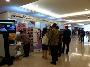 Sejumlah organisasi dalam negeri hingga internasional pun ikut meramaikan event IGF 2013 melalui banyak booth guna menyebarkan informasi bagi pengunjung.