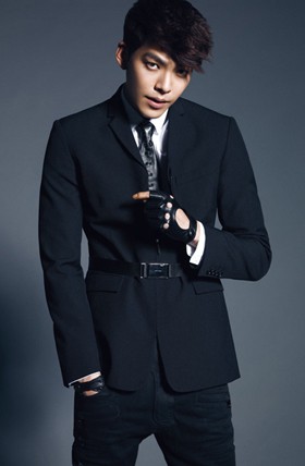 Kim Woo Bin Ceritakan Pengalaman Akting di Heirs dan Friends 2