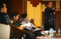 Denny mengatakan Perppu MK tersebut jangan hanya dilihat dari pertimbangan genting atau tidak saja. Namun, juga harus dilihat sejauh mana Perppu MK tersebut memang penting.