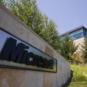 Microsoft Ejek Apple