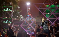 Ada juga Charly 'Setia Band'.