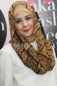 Risty mengambil tema batik di acara tersebut. Gus Mun/detikHOT.