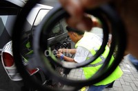 Senior Vice President Retail and Marketing Pertamina Suhartoko mengatakan, sebagian besar peralatan untuk penerapan sistem RFID masih berasal dari impor sehingga berpengaruh terhadap kondisi perekonomian global.