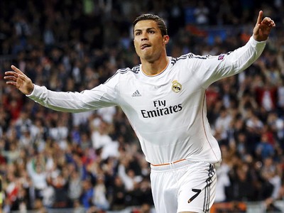 Dua Gol Ronaldo Menangkan Madrid Atas Juve