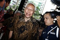 Bagir Manan saat tiba di gedung KPK, Jakarta. Lamhot Aritonang/detikFoto.