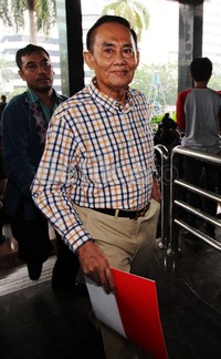 Begitu tiba, Abbas Said langsung masuk ke gedung KPK. Lamhot Aritonang/detikFoto.