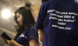 BBM Lintas Platform: Dari 10 Juta Download Hingga Review Palsu