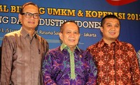 Raker ini dibuka oleh Menteri Koperasi & Usaha Kecil Menengah Syarifuddin Hasan. (dok. Kadin)