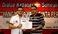 Selain itu, hadir pula pendiri INTI Nancy yang membawakan acara dialog tersebut bersama para generasi muda penerus bangsa yang cinta perubahan.