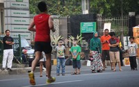  Dalam ajang ini ada lima kategori nomor lari, yakni full marathon sepanjang 42,195 km; half marathon 21 km, 10 km, dan 5 km; dan marathoonz atau children sprint 1,3 km.     