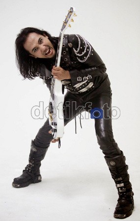  Piyu Jumpa Pers Bersama Adiguna Sutowo