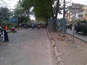 250 Buruh Demo, Halangi Jalan di JIEP Pulogadung