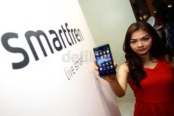 Andromax Z Quad Core Tancap Gas