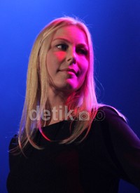 Sekurang-kurangnya 14 lagu dibawakan Club 8 malam itu. (Asep/detikHOT)