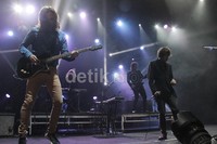 Mew menjadi sajian akhir di konser Guinness Arthur's Day 2013. (Asep/detikHOT)