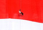 Indonesia Pecahkan Rekor Bendera Terbesar di Dunia