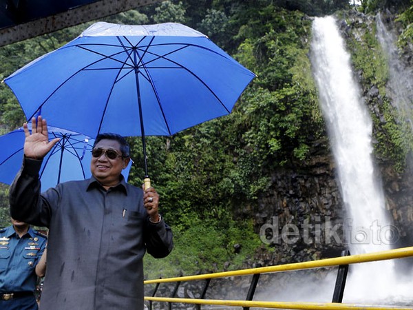 Presiden SBY Kunjungi Air Terjun Lembah Anai