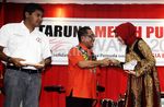 Taruna Merah Putih Beri Award Tokoh Muda Berprestasi