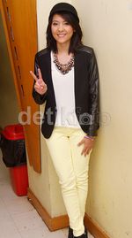 Si Manis Lala Karmela