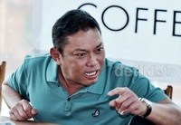 Yang nubruk ya saya. Itu rumah saya, nggak ada urusan sama Mas Piyu, nggak ada orang lain, kata Adiguna. Noel/detikHOT.