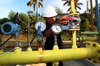 Pulau Bunyu memilki penduduk sekitar 8000 jiwa dan jumlah pelanggan PLN sebayak 2500 pelanggan dengan beban Puncak sebesar 1,2 MW. Agus Trimukti/Humas PLN.