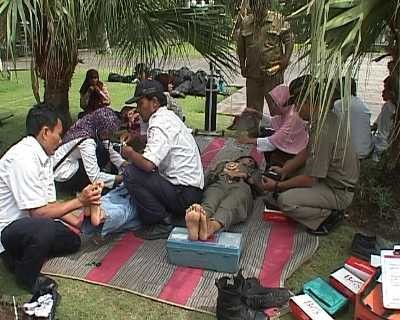 Sumpah Pemuda di Surabaya, Puluhan Peserta Upacara Berjatuhan