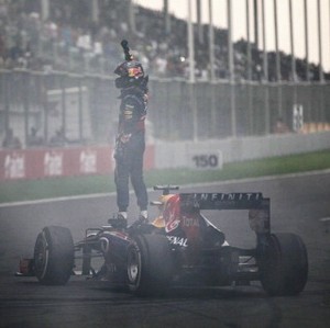 Aksi Donat Senilai Rp 370 Juta dari Vettel