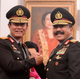 Upacara Pisah Sambut Kapolri, Jenderal Timur Kecup Kening Wakapolri 