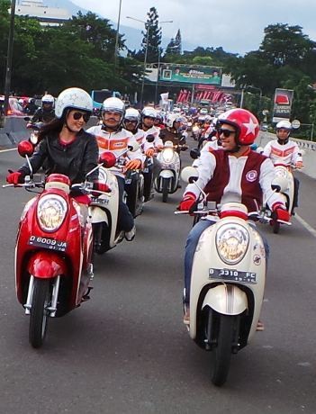 Apa Merek Motor Favorit Pengguna Internet Indonesia?