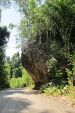 Penampakan Tebing Berwajah Manusia di Raja Ampat