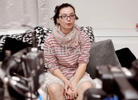 Asmirandah saat menggelar jumpa pers di kediamannya di Kota Wisata Cibubur, Jakarta Timur, Selasa (29/10/2013). Noel/detikHOT.