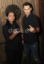 Jadi Penyanyi, Donna dan Darius Kompak Rilis Album