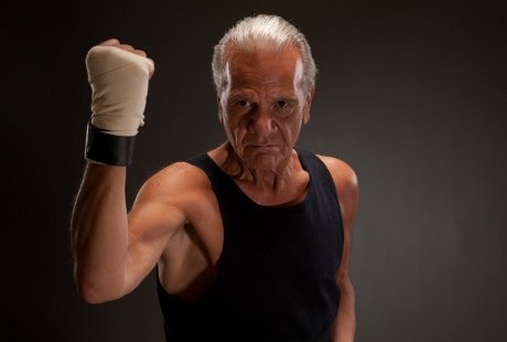 7 Kakek Paling Perkasa, Usia Tua Tapi Tubuh dan Tenaga Luar Biasa